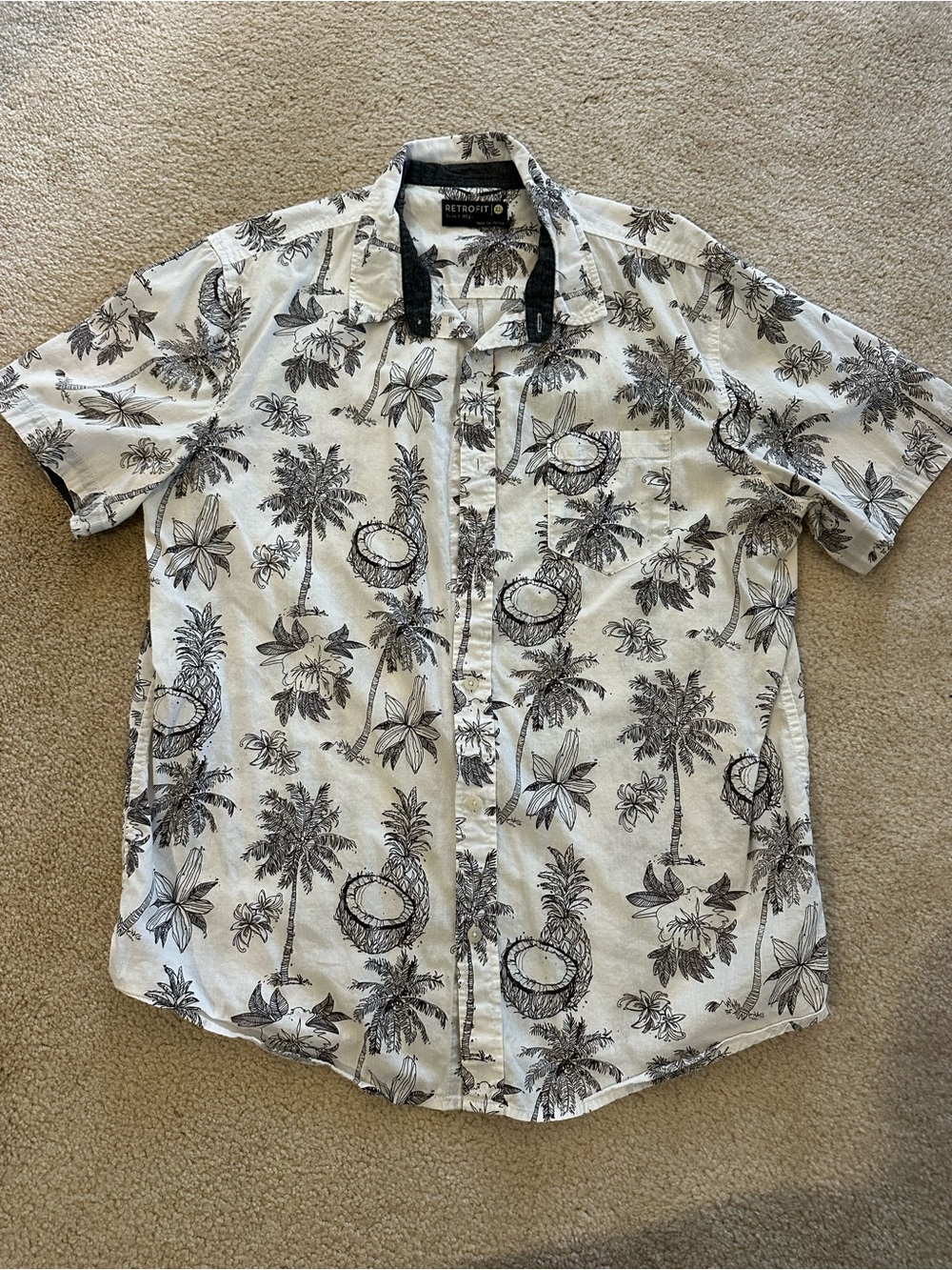 Retrofit Men’s Short Sleeve Tropical Button-Down Shirt - White/Black